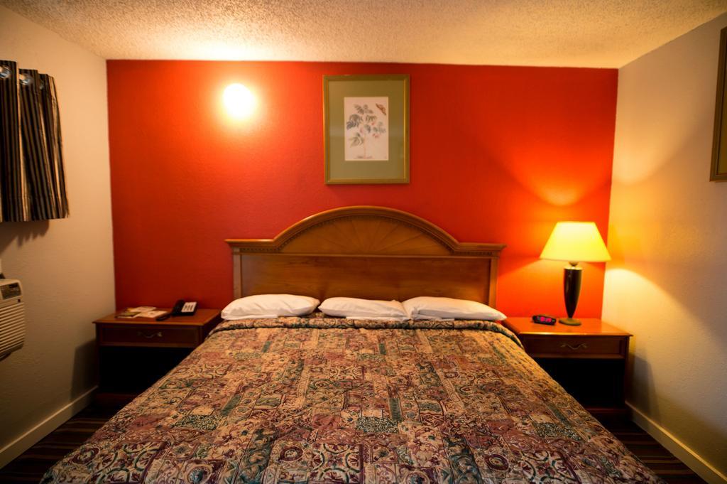 Scottish Inn And Suites - Bensalem-Philadelphia Екстер'єр фото